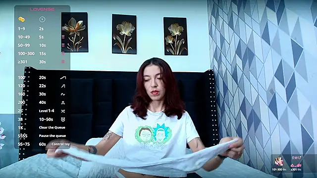 skinnyandcute online show from 2, 2, 2025