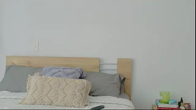 GrettaBenett online show from 10, 11, 2025