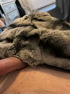 Snapshot of Furdale chatting on 1, 1, 2025 Furdale online show from 1, 1, 2025