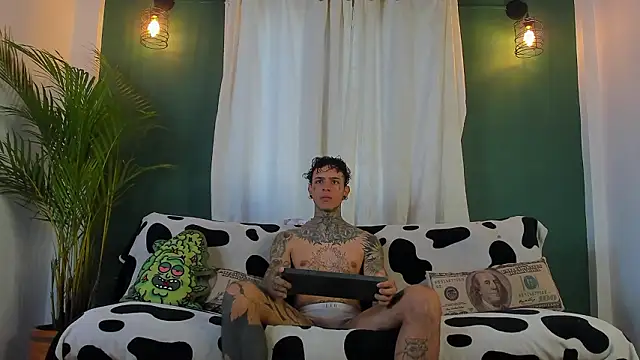 Snapshot of Aron_ford chatting on 9, 3, 2026 Aron ford online show from 9, 3, 2026