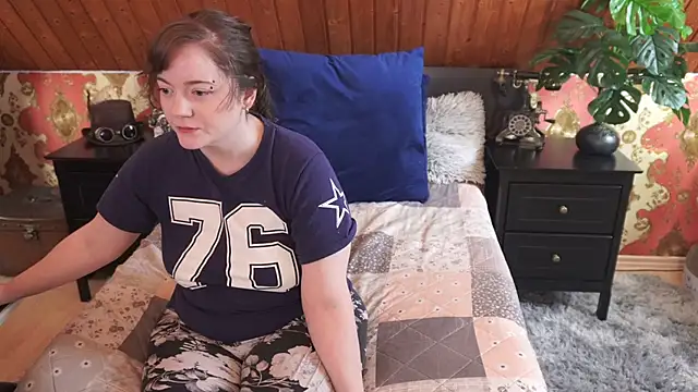 Snapshot of TessaWinter chatting on 29, 3, 2026 TessaWinter online show from 29, 3, 2026