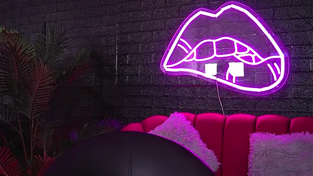 ScarlettQuate online show from 10, 12, 2024