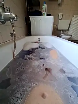 Snapshot of toeloverlive chatting on 11, 2, 2025 toeloverlive online show from 11, 2, 2025