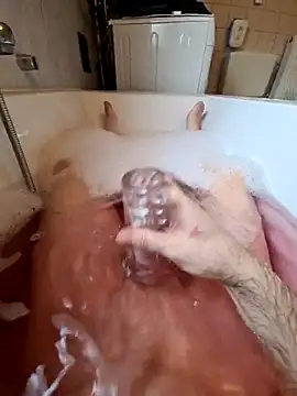 Snapshot of toeloverlive chatting on 1, 12, 2025 toeloverlive online show from 1, 12, 2025