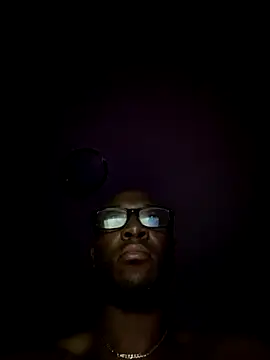 Snapshot of KingB8r chatting on 9, 10, 2025 KingB8r online show from 9, 10, 2025