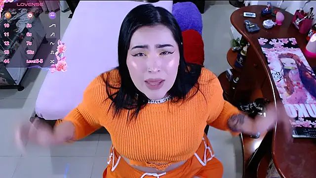 lufek23 online show from 25, 12, 2024