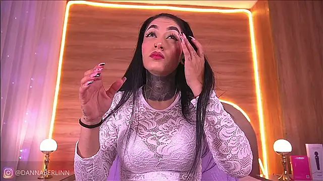 danna berlin  online show from 7, 2, 2026