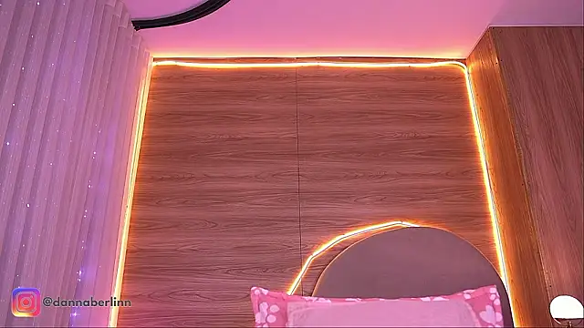 danna berlin  online show from 27, 3, 2026