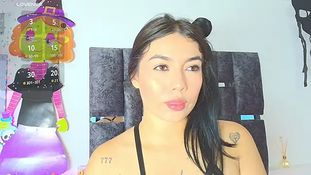 Natasharuso online show from 27, 10, 2025