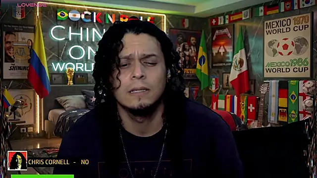 Snapshot of chino_roz chatting on 6, 7, 2026 chino roz online show from 6, 7, 2026