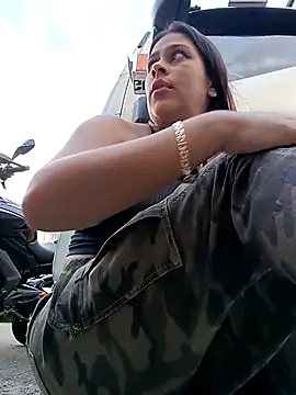 Latina sexy1 online show from 16, 4, 2026