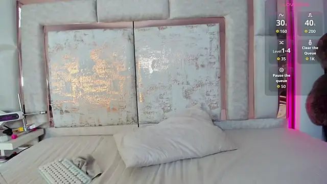 kimjonnes01 online show from 2, 11, 2025