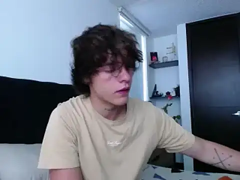 Santiago kiler online show from 11, 12, 2024