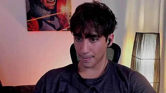 Snapshot of AlexRivera6 chatting on 4, 4, 2026 AlexRivera6 online show from 4, 4, 2026