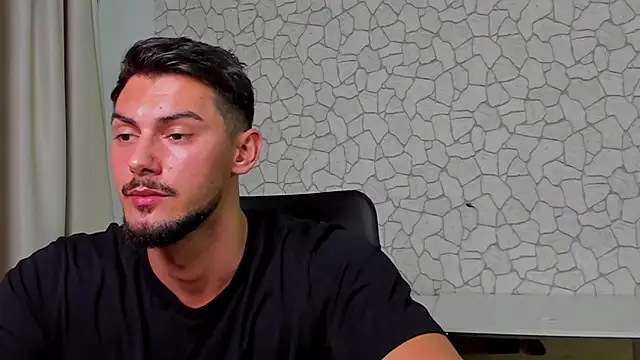 Snapshot of ClintMasters chatting on 17, 11, 2025 ClintMasters online show from 17, 11, 2025