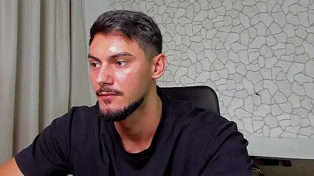 Snapshot of ClintMasters chatting on 20, 11, 2025 ClintMasters online show from 20, 11, 2025