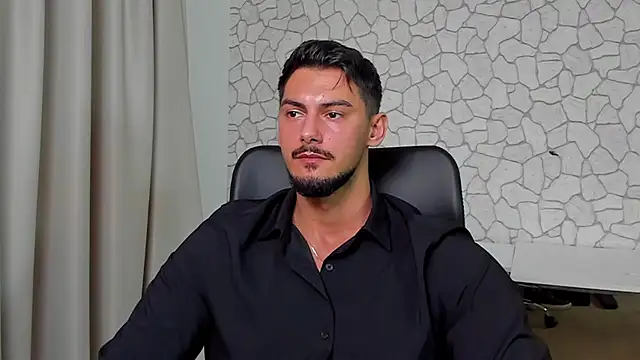 Snapshot of ClintMasters chatting on 21, 11, 2025 ClintMasters online show from 21, 11, 2025