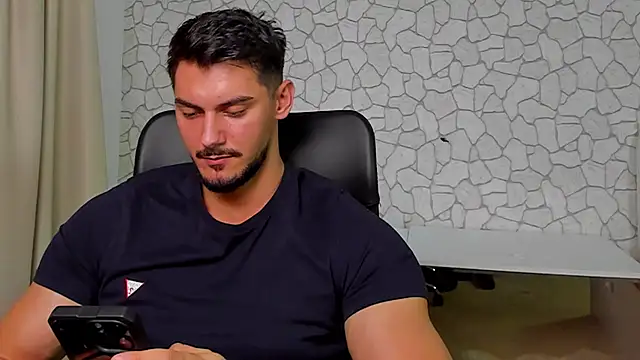 Snapshot of ClintMasters chatting on 2, 12, 2025 ClintMasters online show from 2, 12, 2025