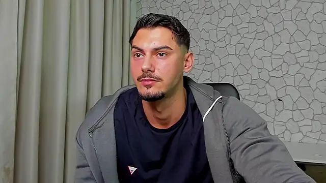 Snapshot of ClintMasters chatting on 14, 12, 2025 ClintMasters online show from 14, 12, 2025