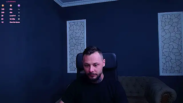 Snapshot of BrianHunts chatting on 6, 11, 2025 BrianHunts online show from 6, 11, 2025