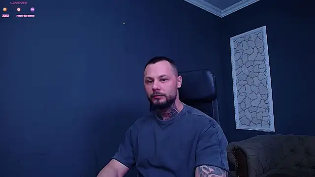 Snapshot of BrianHunts chatting on 2, 12, 2025 BrianHunts online show from 2, 12, 2025