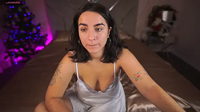 Daphne Moss online show from 18, 1, 2025