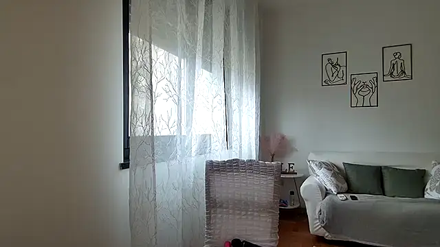 Snapshot of Daleliana chatting on 2, 4, 2026 Daleliana online show from 2, 4, 2026