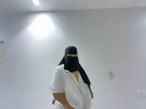 Snapshot of Submissive_Arab chatting on 8, 2, 2025 Submissive Arab online show from 8, 2, 2025