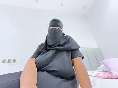 Snapshot of Submissive_Arab chatting on 12, 2, 2025 Submissive Arab online show from 12, 2, 2025