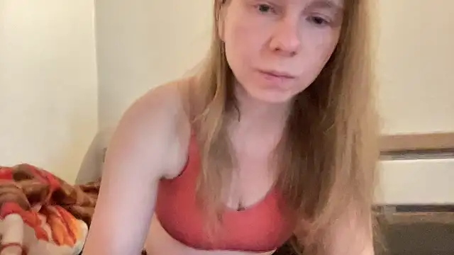 SweetLucy96 online show from 19, 3, 2025