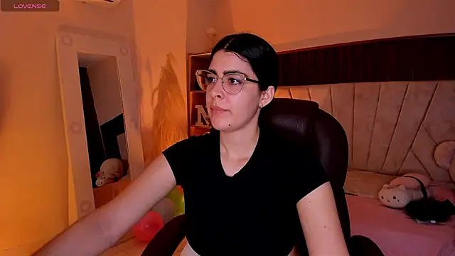  Niah  online show from 13, 4, 2026