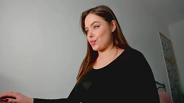 Snapshot of MistressMilana chatting on 11, 4, 2026 MistressMilana online show from 11, 4, 2026