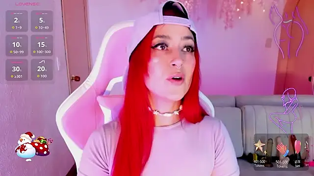 Snapshot of Mia-Bloom chatting on 11, 11, 2025 Mia-Bloom online show from 11, 11, 2025