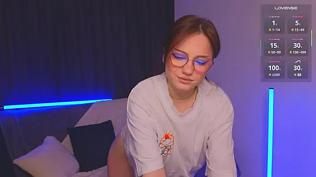 Snapshot of Eva_Doo chatting on 2, 2, 2025 Eva Doo online show from 2, 2, 2025