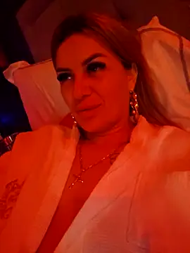 Snapshot of sweetdaiana23 chatting on 16, 3, 2026 sweetdaiana23 online show from 16, 3, 2026