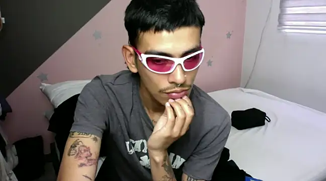 sorry-mom69 online show from 30, 1, 2025