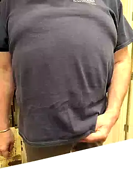 Snapshot of mrwizard4570 chatting on 4, 3, 2026 mrwizard4570 online show from 4, 3, 2026