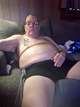 Snapshot of mrwizard4570 chatting on 5, 4, 2026 mrwizard4570 online show from 5, 4, 2026