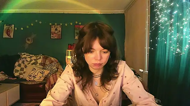 Snapshot of ClancyMorissey chatting on 6, 5, 2026 ClancyMorissey online show from 6, 5, 2026