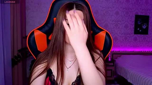 Snapshot of Elishka_ chatting on 14, 4, 2026 Elishka online show from 14, 4, 2026