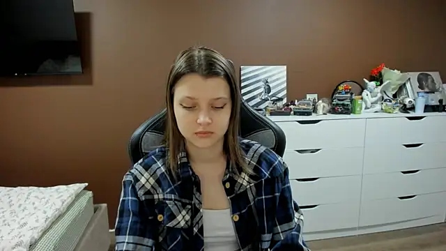 SoniNesti online show from 2, 4, 2026