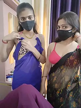 Snapshot of cutee__crazy chatting on 18, 7, 2026 cutee crazy online show from 18, 7, 2026