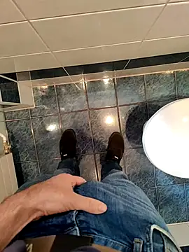 Snapshot of Boring_one chatting on 9, 4, 2026 Boring one online show from 9, 4, 2026