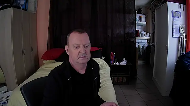 passifsoumis1963 online show from 14, 11, 2025