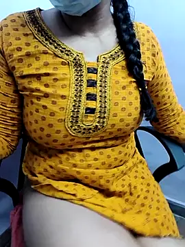 Snapshot of sangeetha4bide chatting on 26, 9, 2025 sangeetha4bide online show from 26, 9, 2025