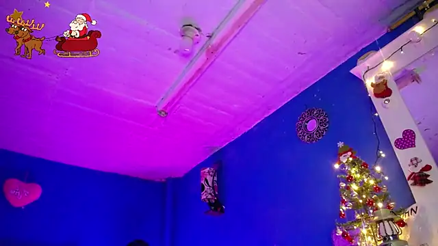 Snapshot of Lunahoney1 chatting on 10, 12, 2024 Lunahoney1 online show from 10, 12, 2024