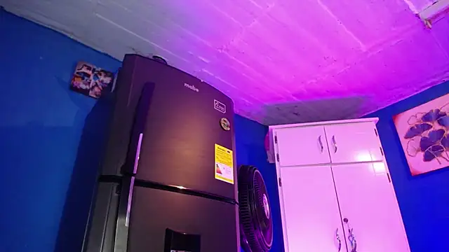 Snapshot of Lunahoney1 chatting on 18, 9, 2025 Lunahoney1 online show from 18, 9, 2025