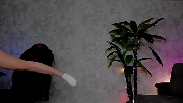 Emma7 online show from 15, 9, 2025