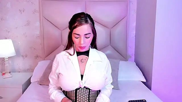 ambar sullivan online show from 2, 11, 2025