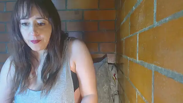 Snapshot of jenniferS_ chatting on 9, 3, 2025 jenniferS online show from 9, 3, 2025